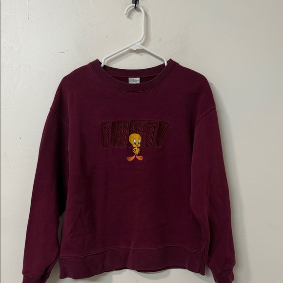 Warner Bros. Burgundy Tweety Crew Neck Sweater 90’s - Picture 1 of 3